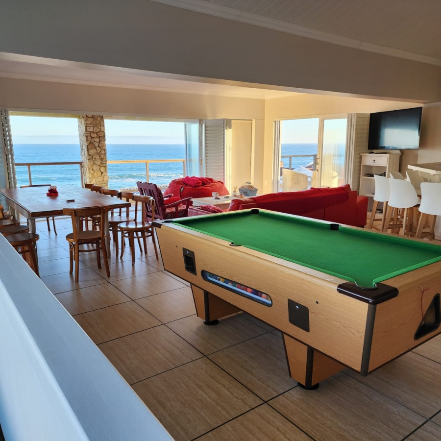 6 Bedroom Property for Sale in Jongensfontein Western Cape